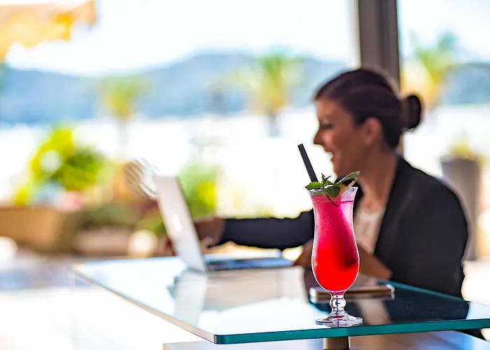 Almar Timi Ama & Hotel